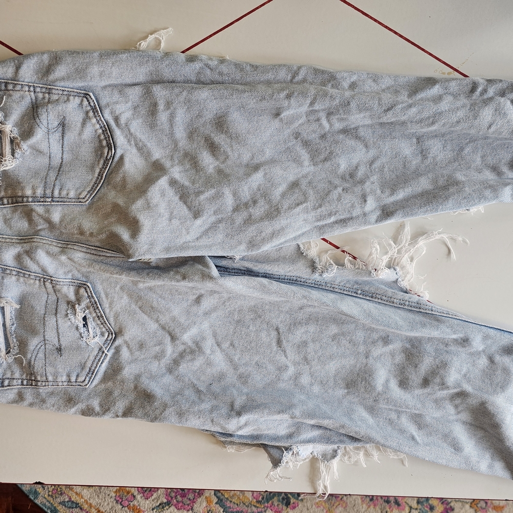 Distressed Light Blue Jeans Ripped - Picture 2 of 2